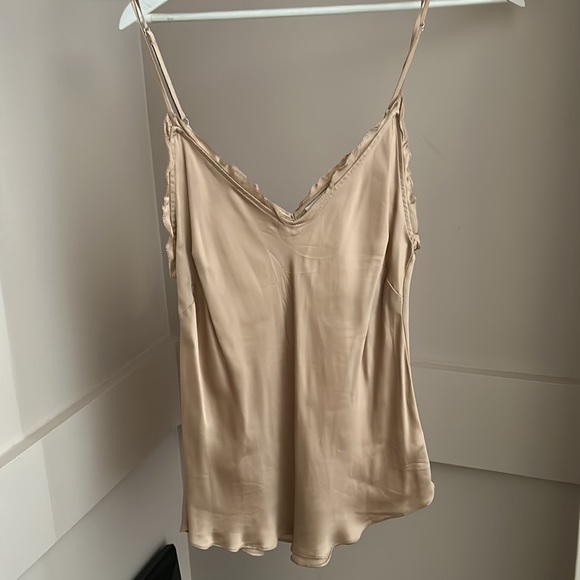 Wilfred Silk Cami NWOT Aritzia - Picture 3 of 5